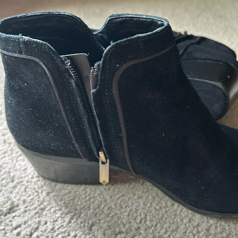 SAME EDELMAN BLK SUEDE ANKLE BOOTIE SZ 9
